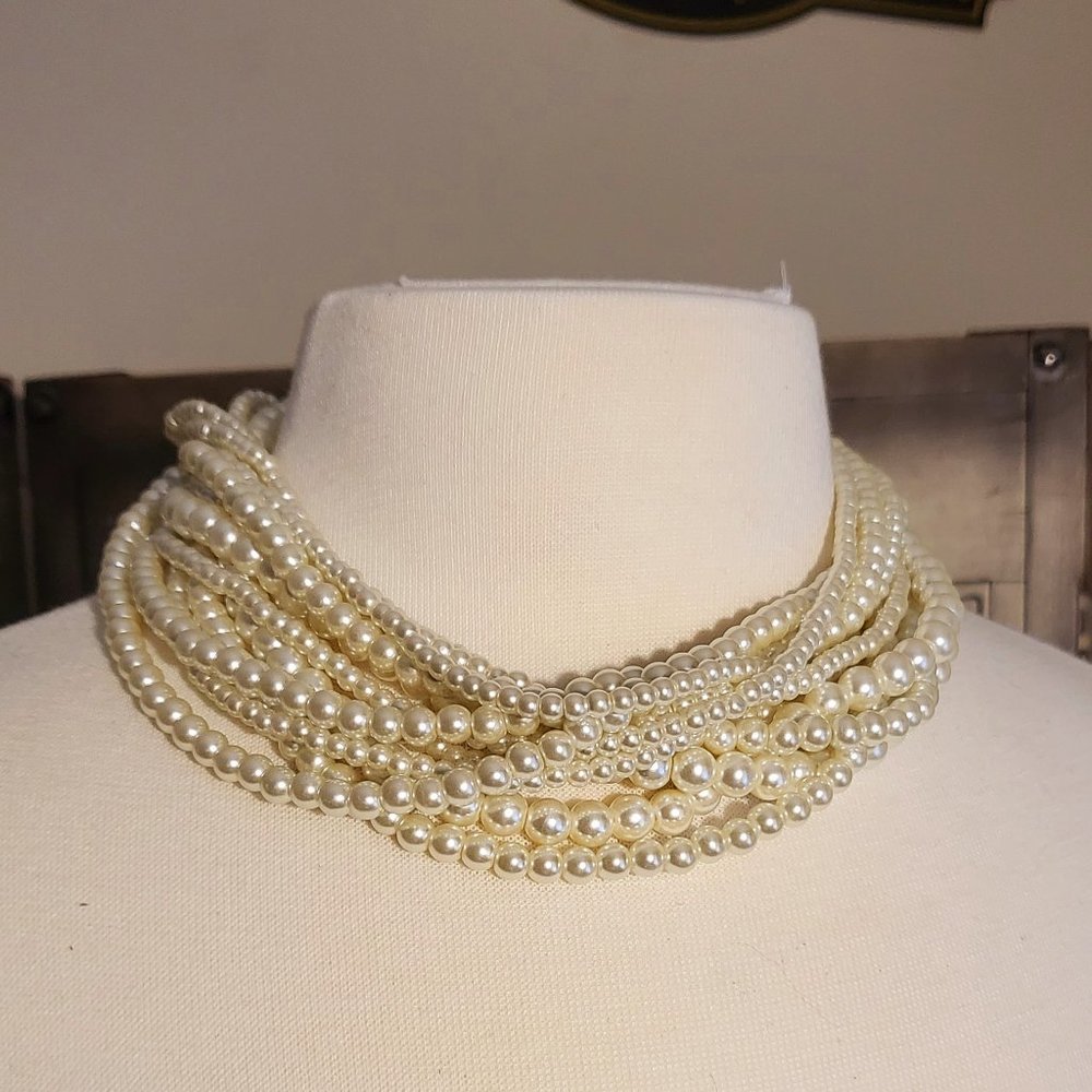 Multi chain Pearl Necklace